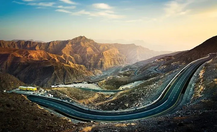 جبل الجیس، بهترین جاده‌ها برای رانندگی در دبی