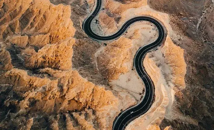 جبل الحفیت، بهترین جاده‌ها برای رانندگی در دبی