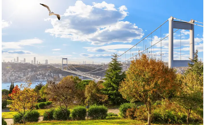 Travel to Istanbul in Autumn