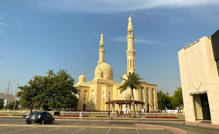 مسجد جمیرا دبی