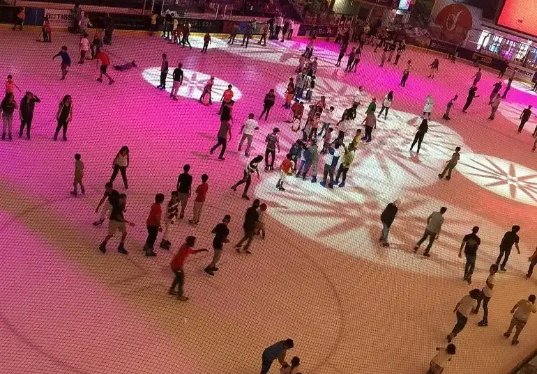 Frosty Festivities: Special Events and Themed Nights at the Ice Rink