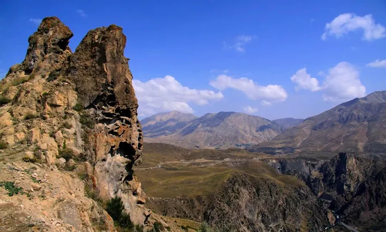 روستای آبگرم لاریجان تهران