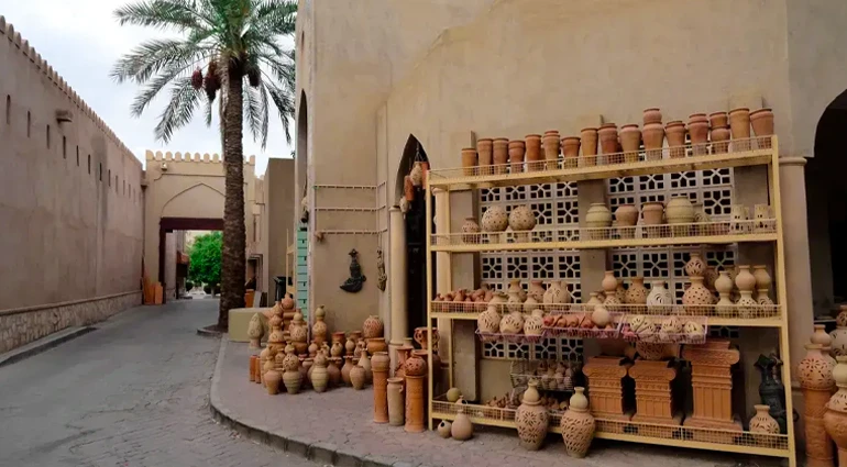 bahla-market-in-oman-1.webp