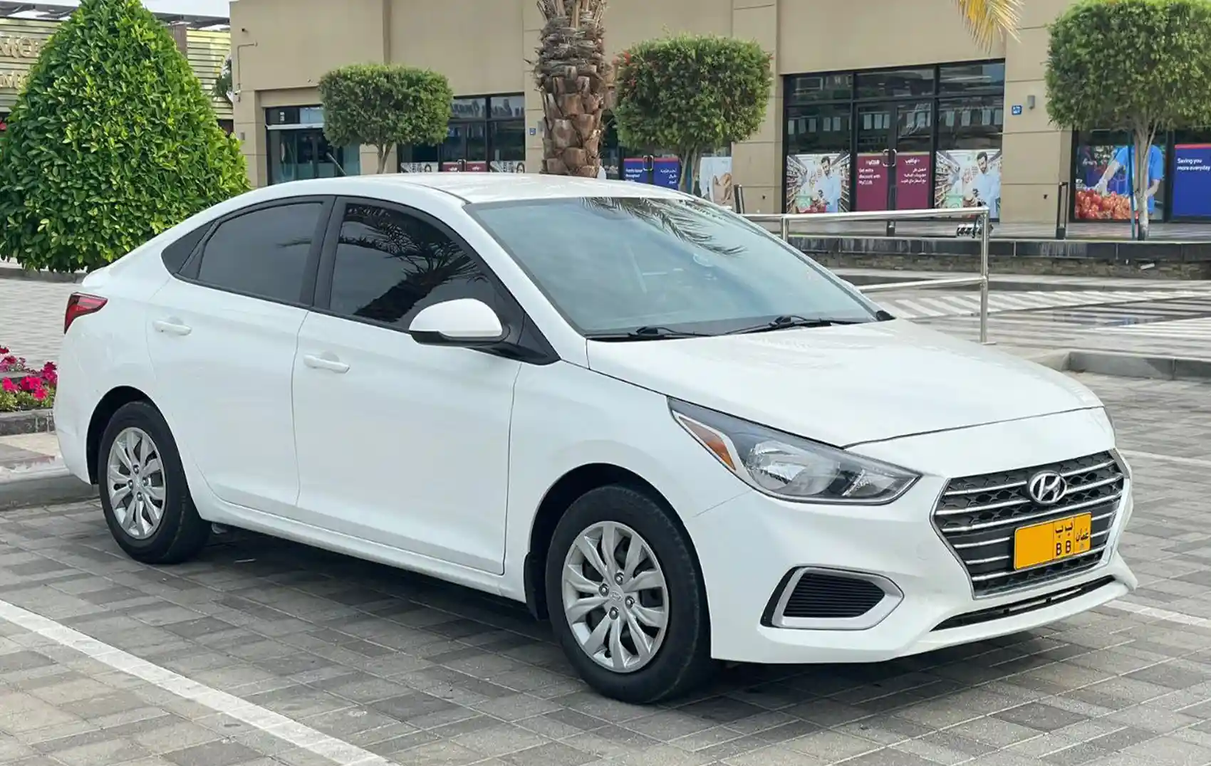 Hyundai Accent SE car rental in Oman, online reservation ...