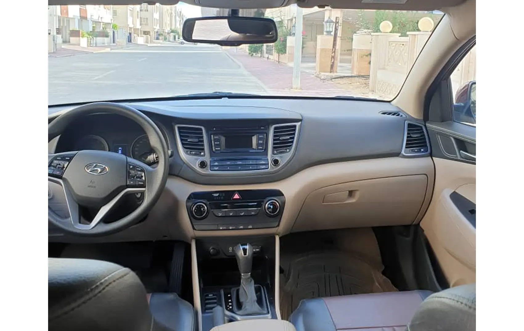 Location de Hyundai Tucson à Kish | Prix de location de Tucson à Kish ...