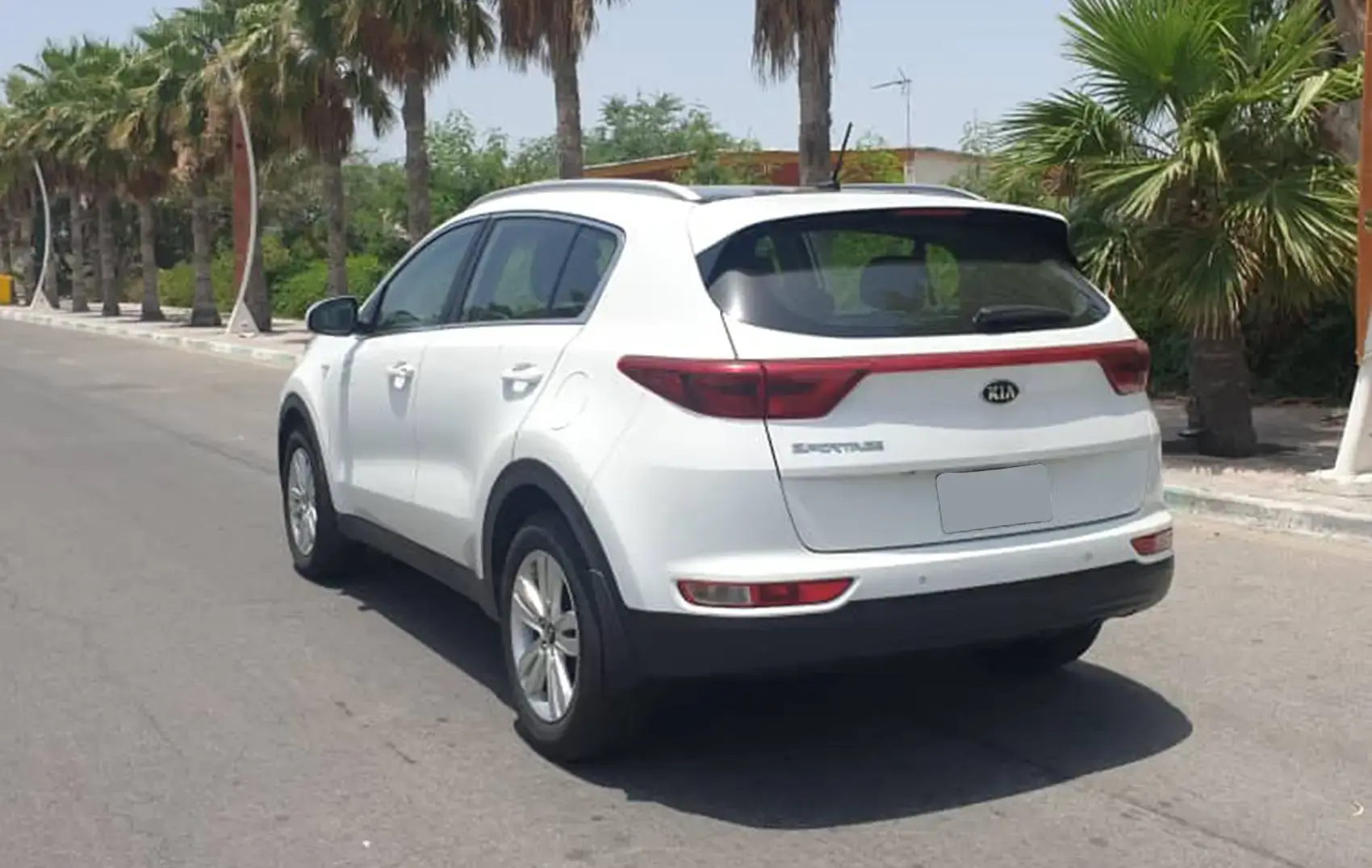 Rent a 2018 Sportage in Kish | Price for Renting a Sportage ...