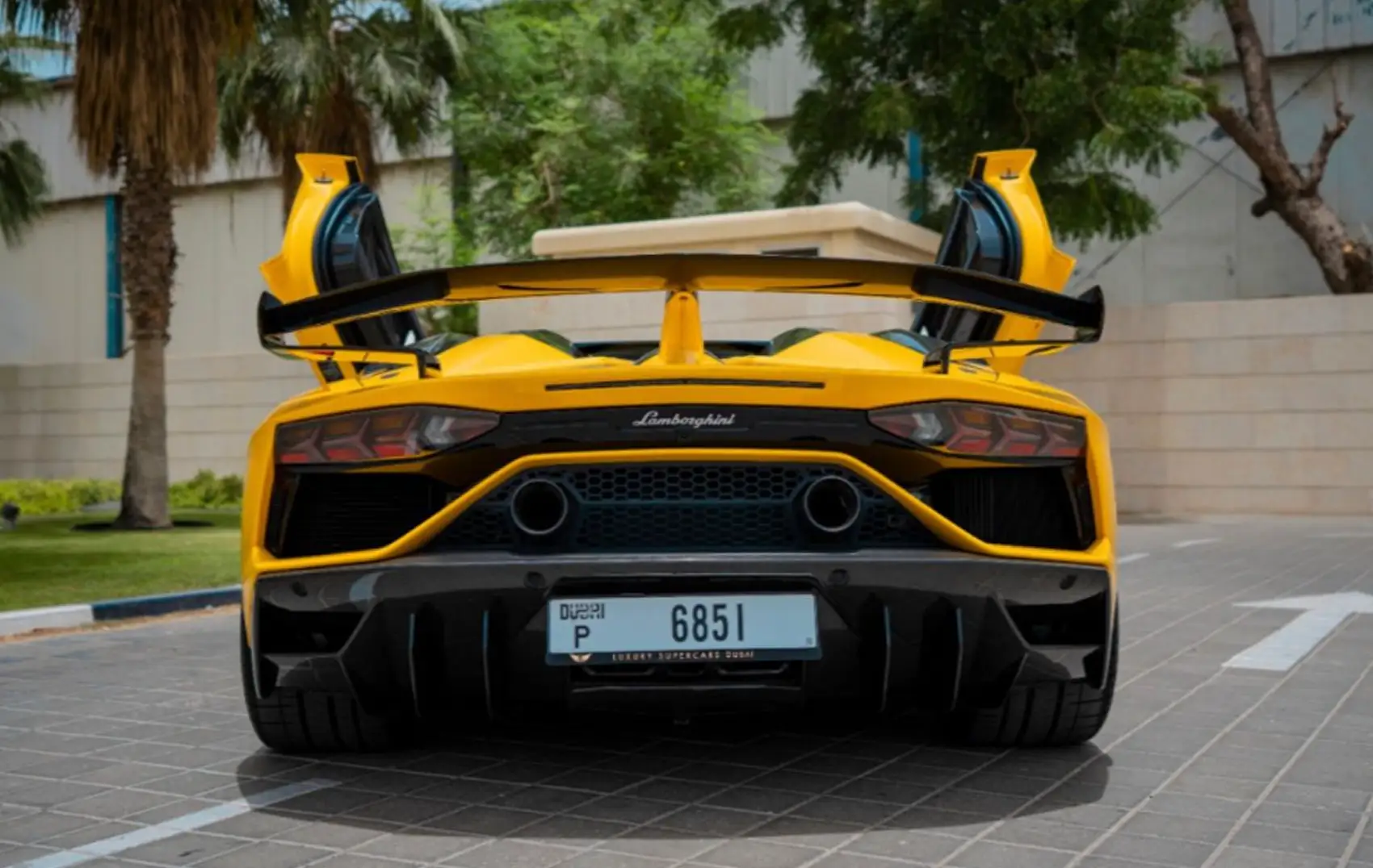 Aventador rental Dubai, Rent Aventador from 6,000 AED ...