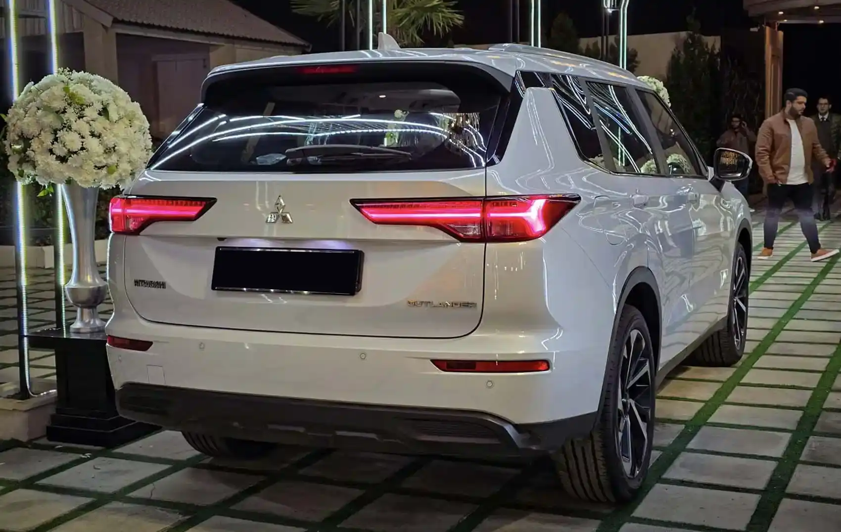 Mitsubishi Outlander Rental in Tehran | Rent an Outlander ...