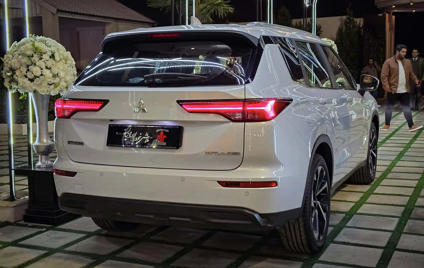 Mitsubishi Outlander Rental in Tehran | Rent an Outlander ...