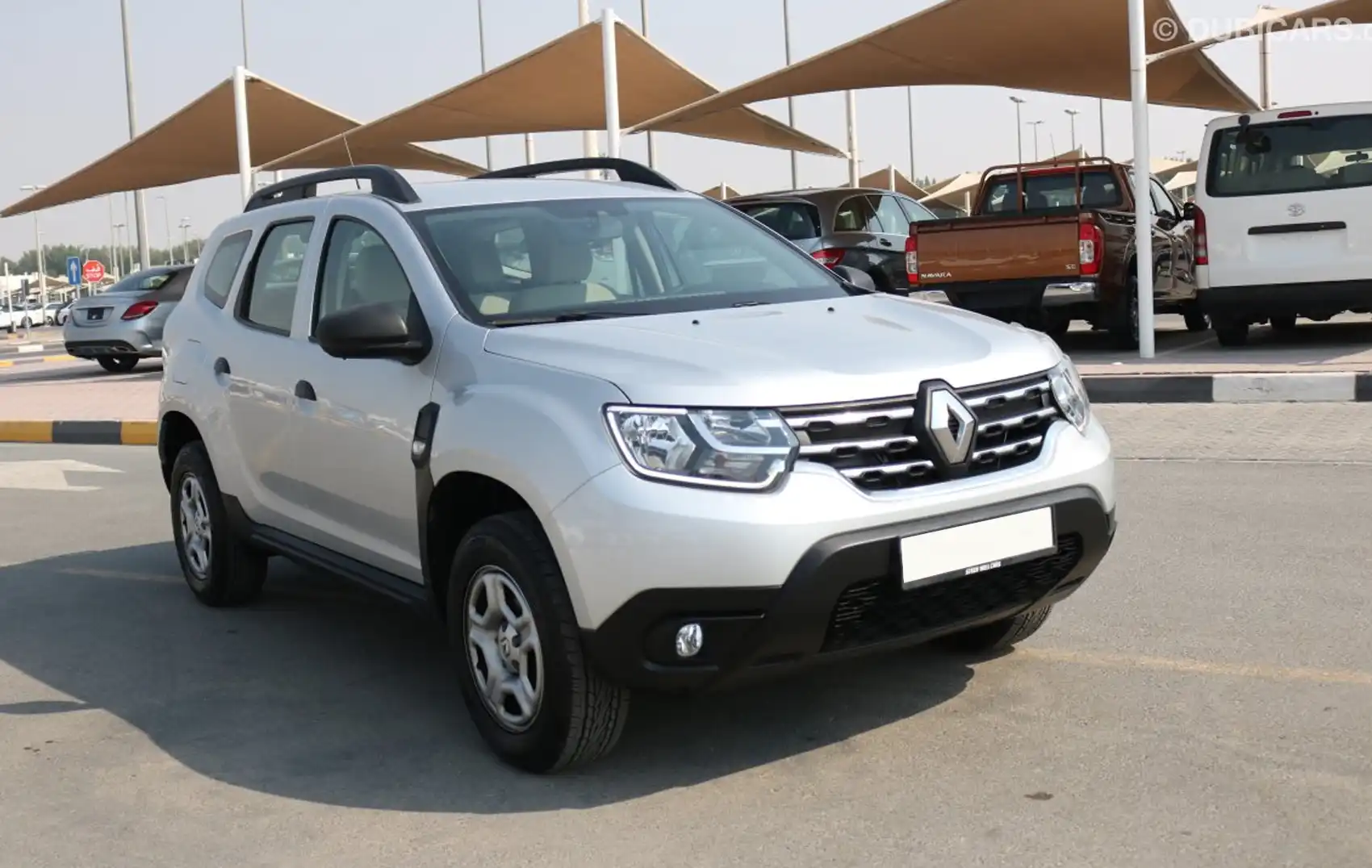 Rent a Renault Duster in Oman from 21 OMR/ Daily ...