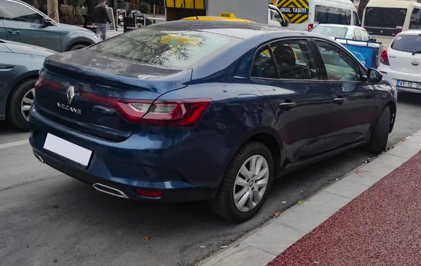 Louer une Renault Megane à Istanbul, Turquie ...