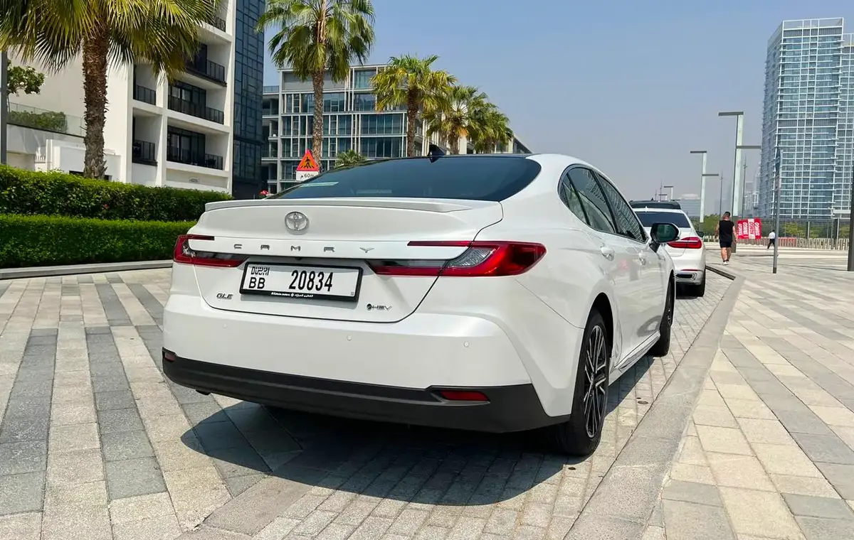 Camry hybrid rental Dubai | No deposit ...