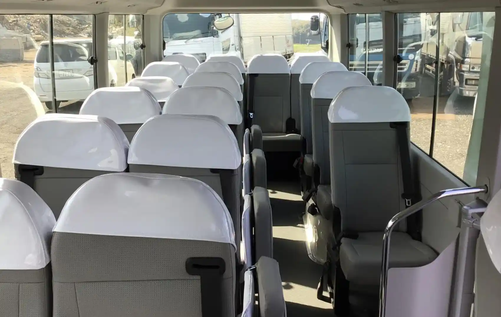 Toyota Coaster 30 Seater Chauffeur Coach Hire Dubai ...