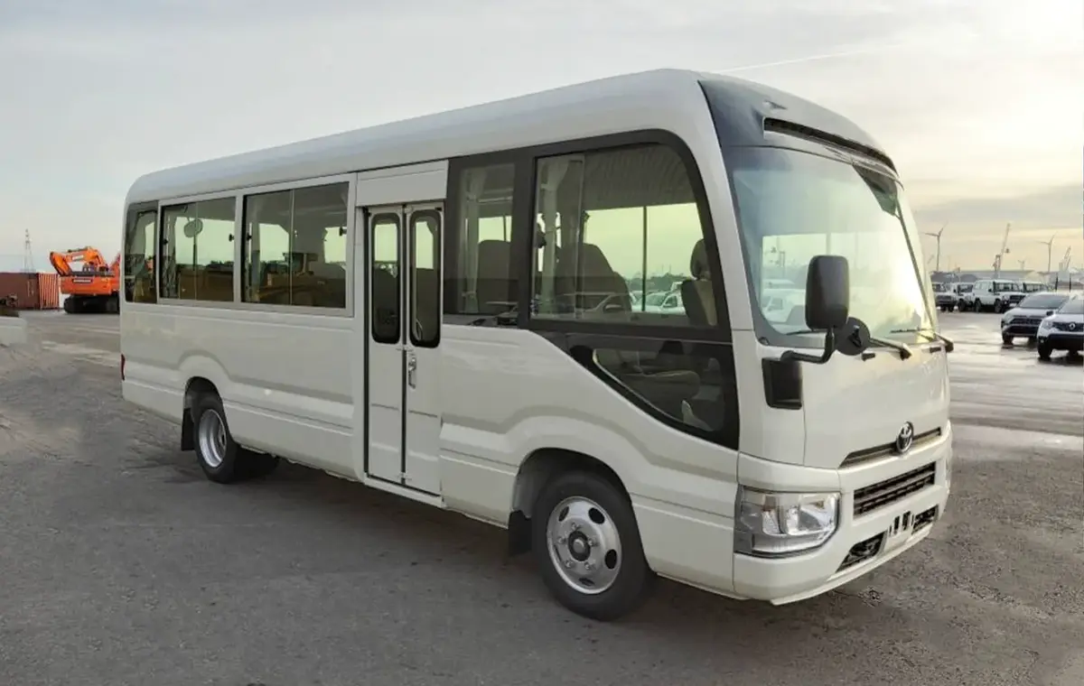 Rent Toyota Coaster 22-Seater Minibus in Dubai | price list ...