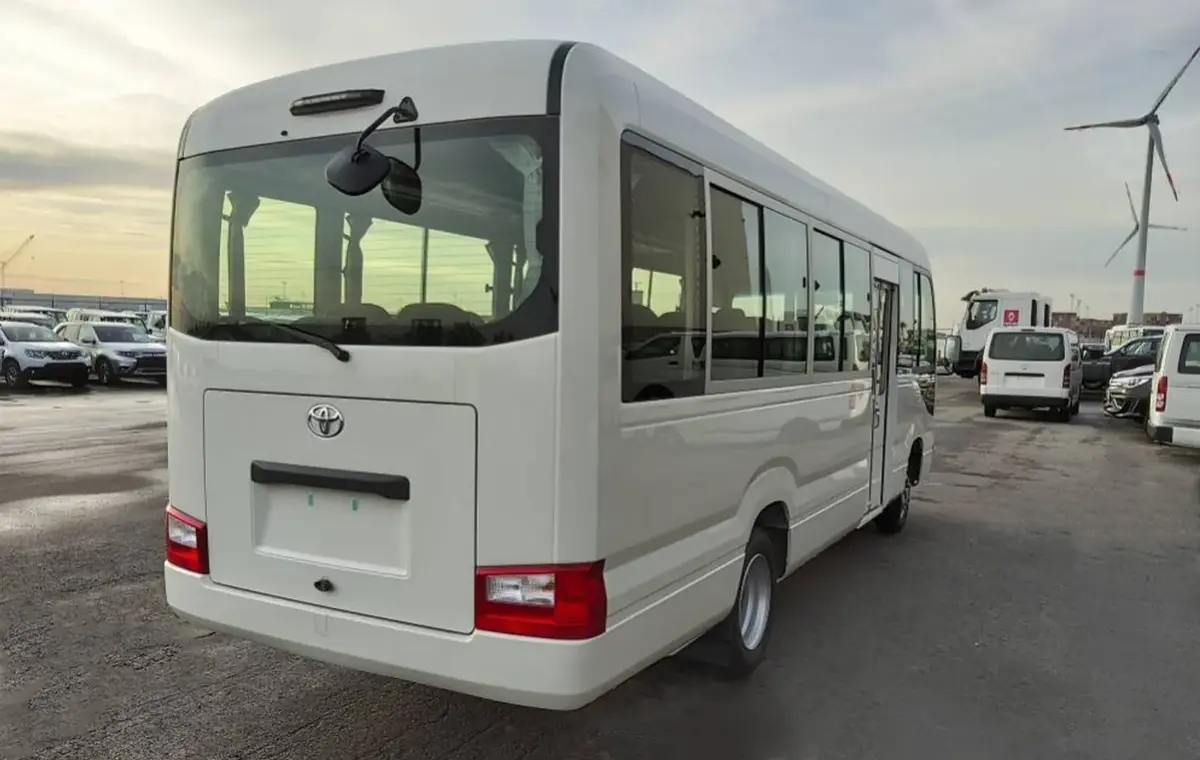 Rent Toyota Coaster 22-Seater Minibus in Dubai | price list ...