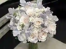 دسته گل عروس ژربرا